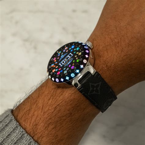 ζωνη louis vuitton|louis vuitton light up watch.